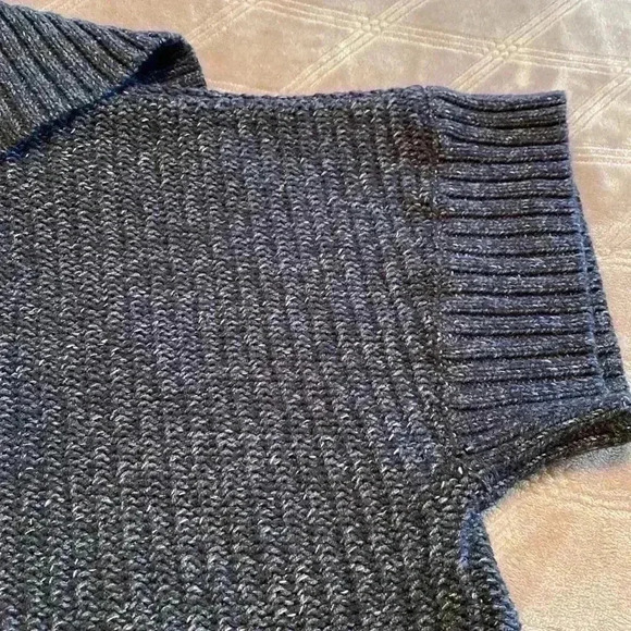 Michael Kors Gray Cropped, Short Sleeve, Cardigan in Size Large. - Picture 7 of 13